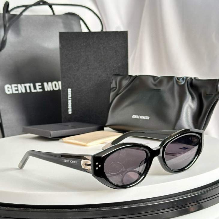 Picture of Gentle Monster Sunglasses _SKUfw58597068fw